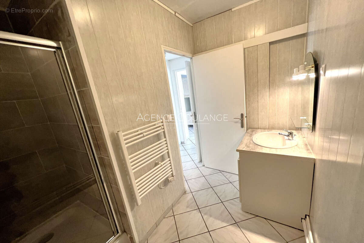Appartement à MARSEILLE-10E