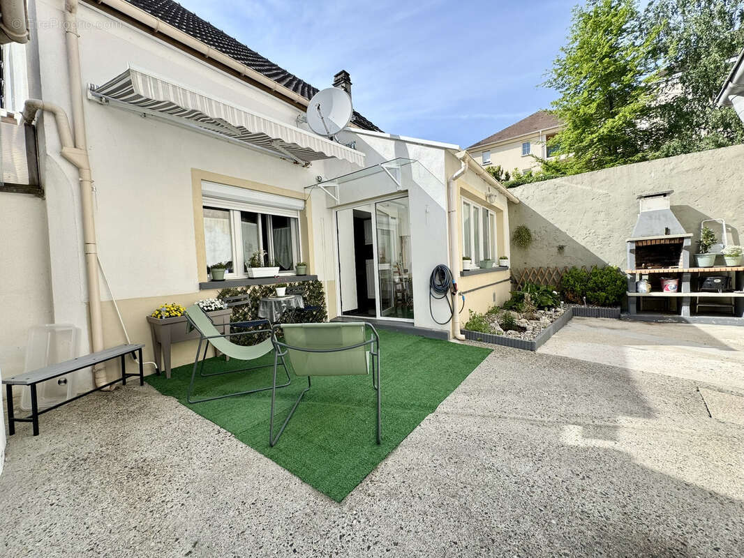 Maison à LOUVRES
