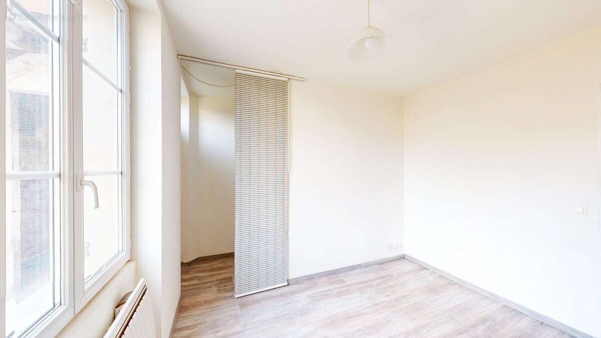 Appartement à CORBEIL-ESSONNES