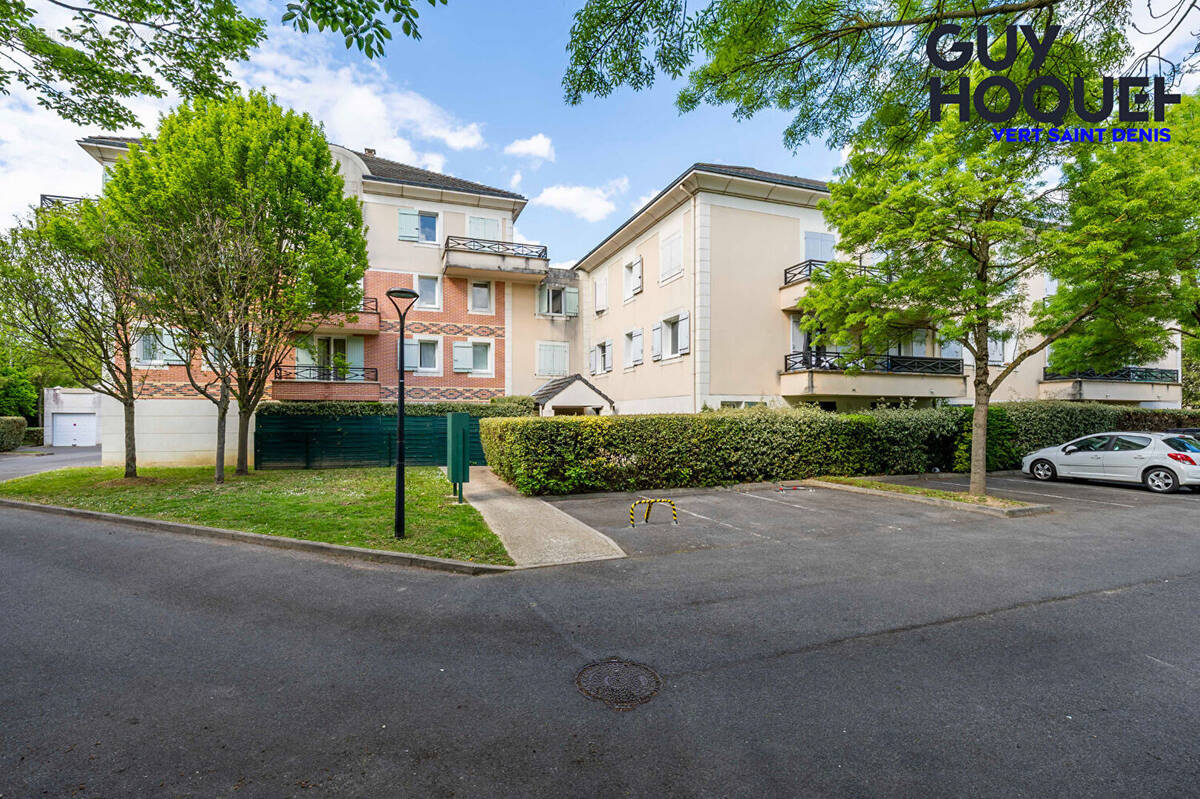 Appartement à SAVIGNY-LE-TEMPLE