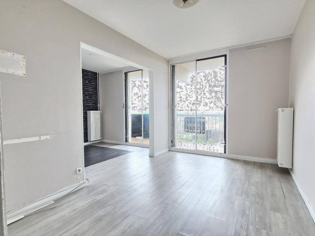 Appartement à VAULX-EN-VELIN