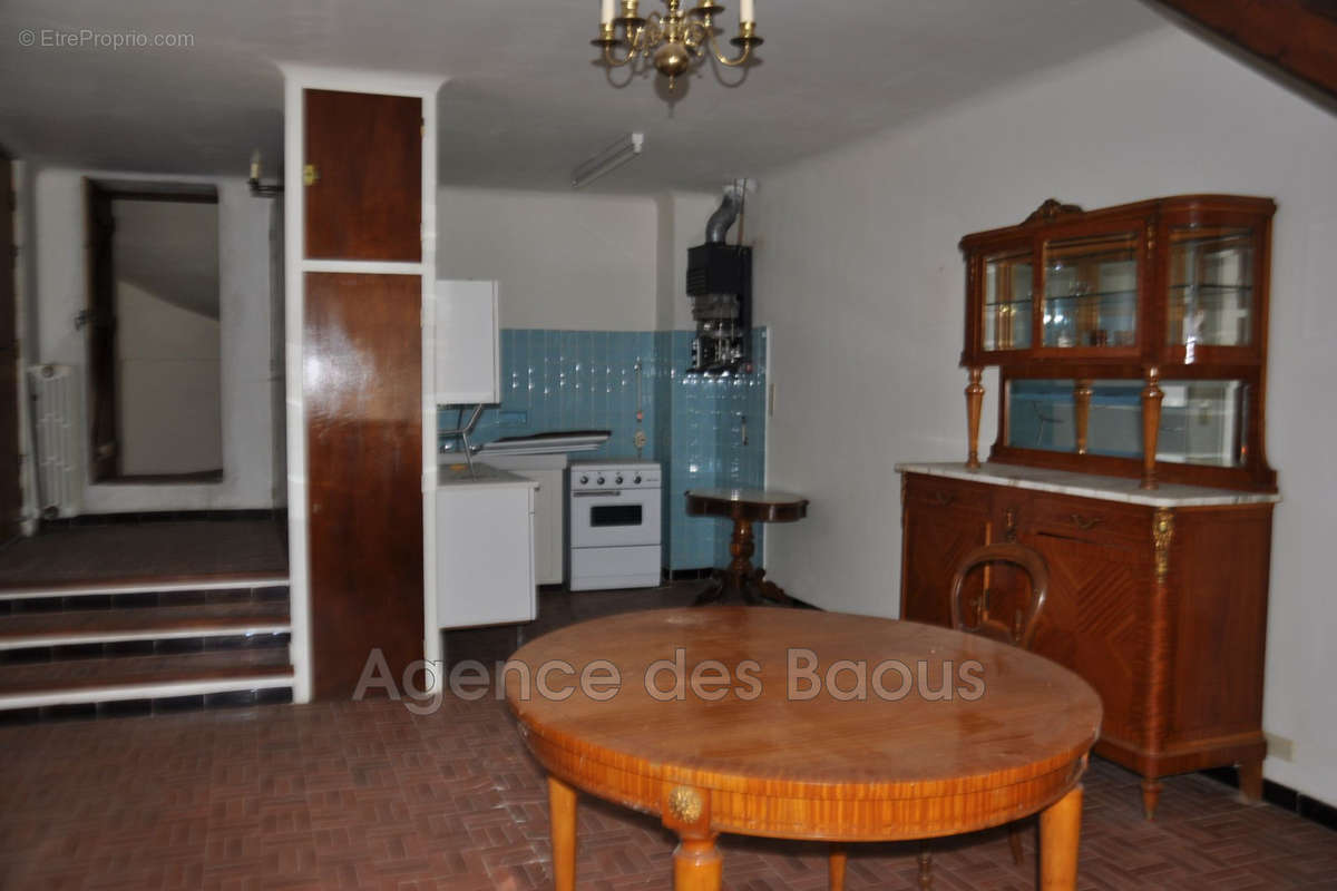 Maison à COURSEGOULES