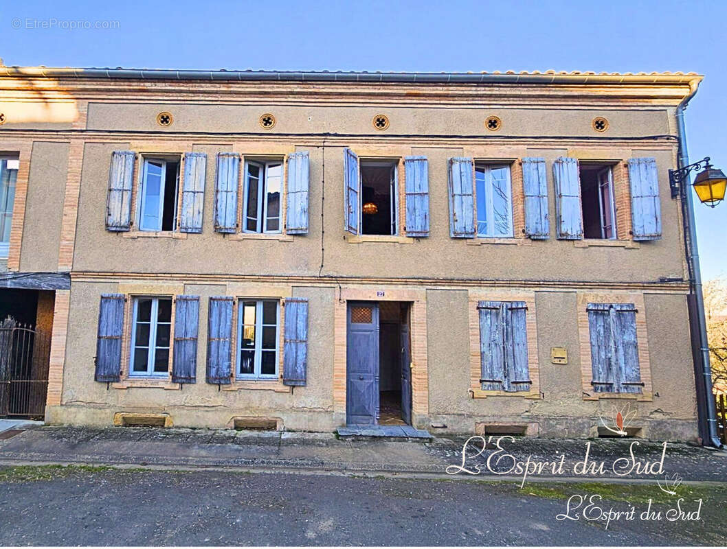 Maison à SALVAGNAC