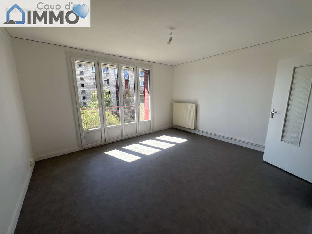 Appartement à LA CHAPELLE-SAINT-LUC