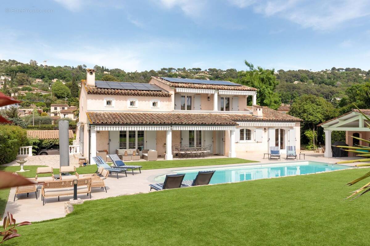Maison à MOUANS-SARTOUX