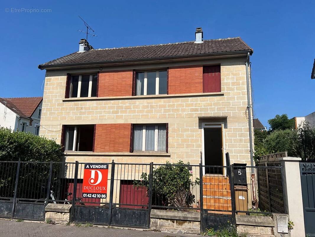 Maison à COLOMBES