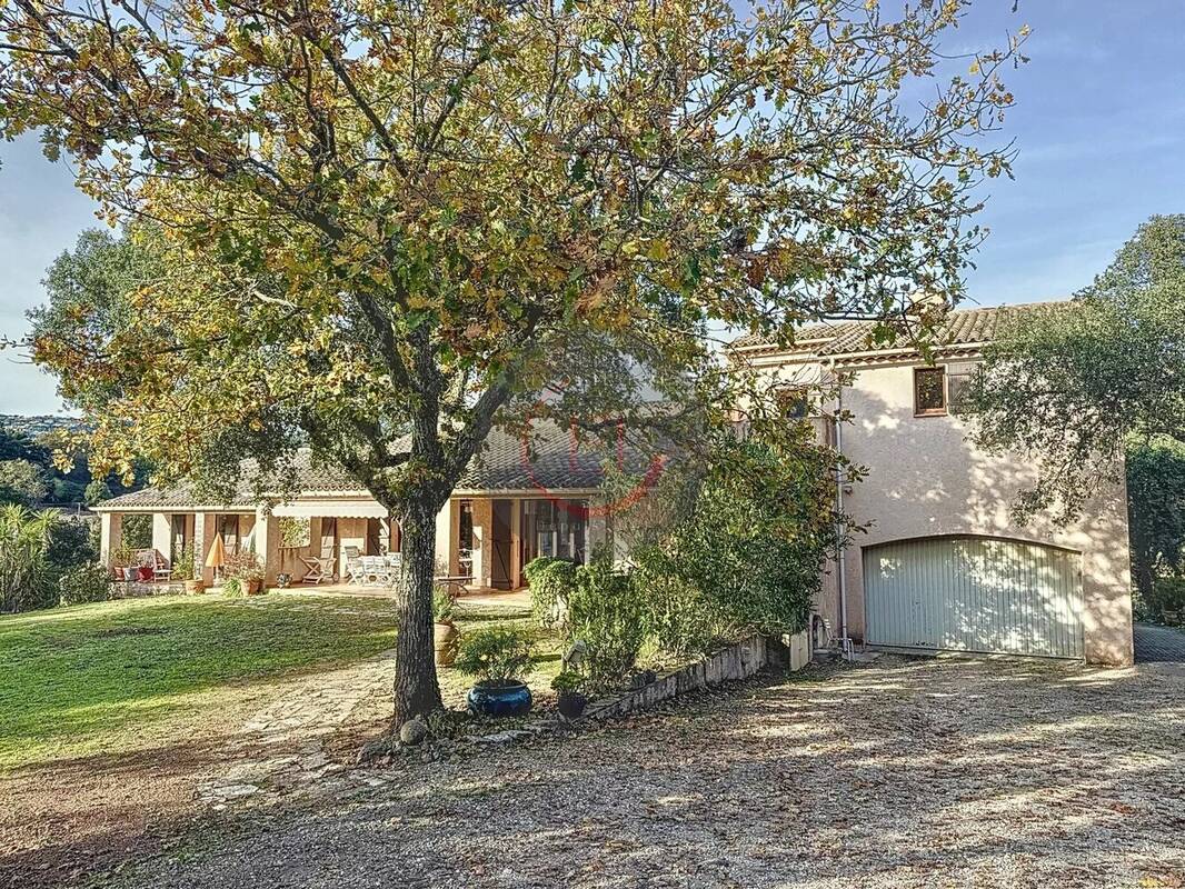Maison à MANDELIEU-LA-NAPOULE