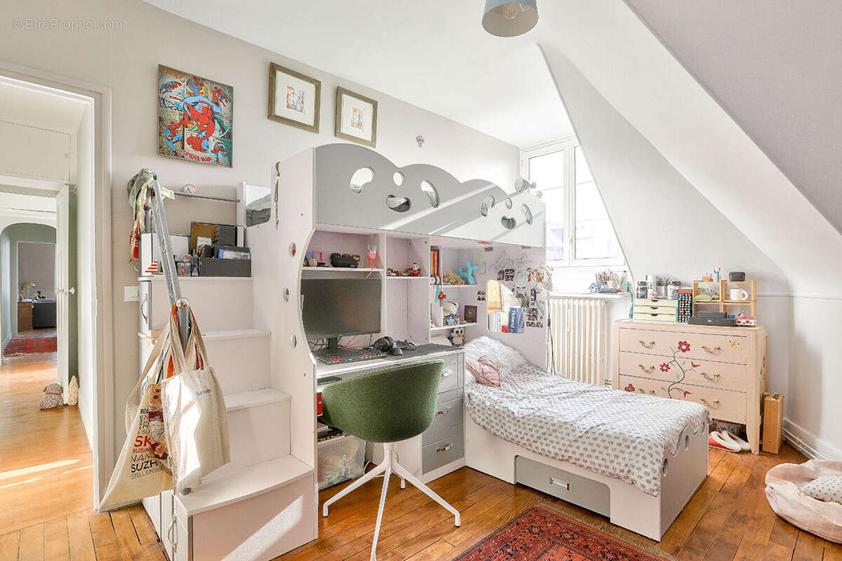 Appartement à ASNIERES-SUR-SEINE