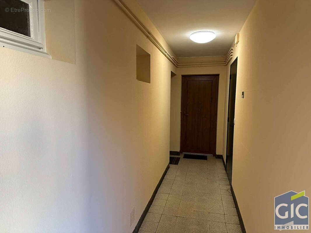 Appartement à MONDEVILLE