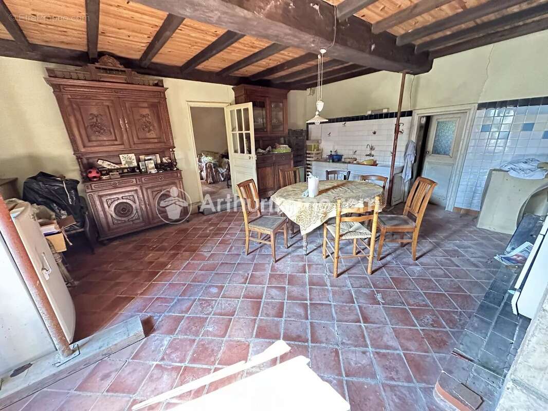 Maison à NEUVIC