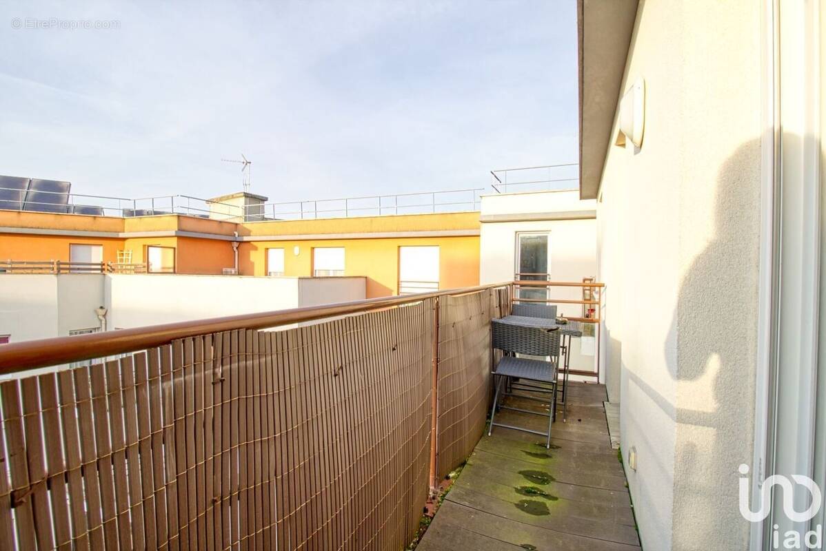 Photo 1 - Appartement à SAINT-THIBAULT-DES-VIGNES