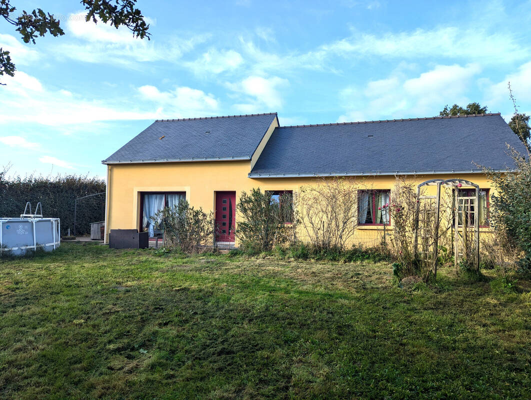 Maison à LA CHAPELLE-DES-MARAIS