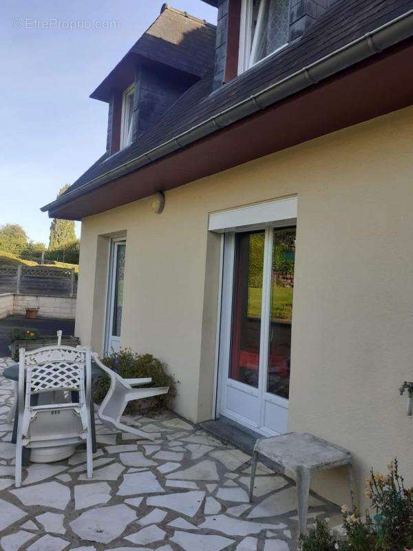 Maison à LECOUSSE