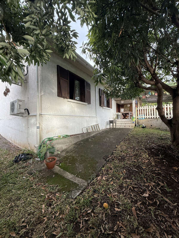 Maison à SAINT-PIERRE