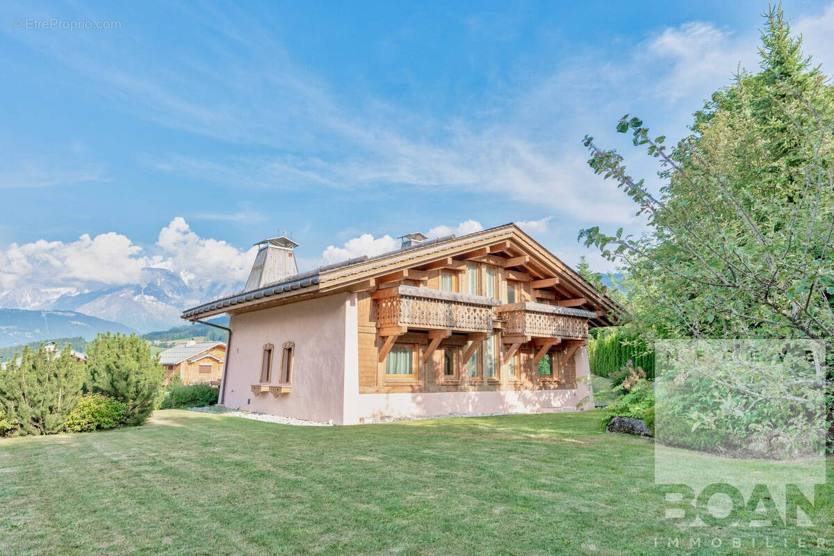 Maison à COMBLOUX