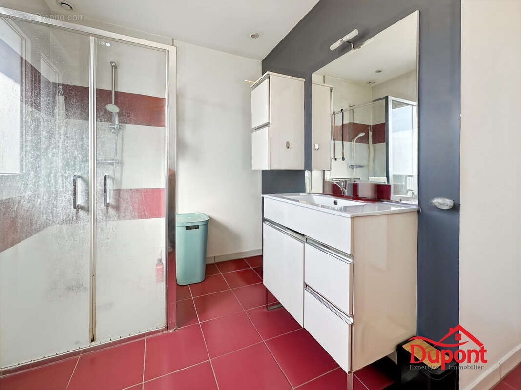 Appartement à RENWEZ