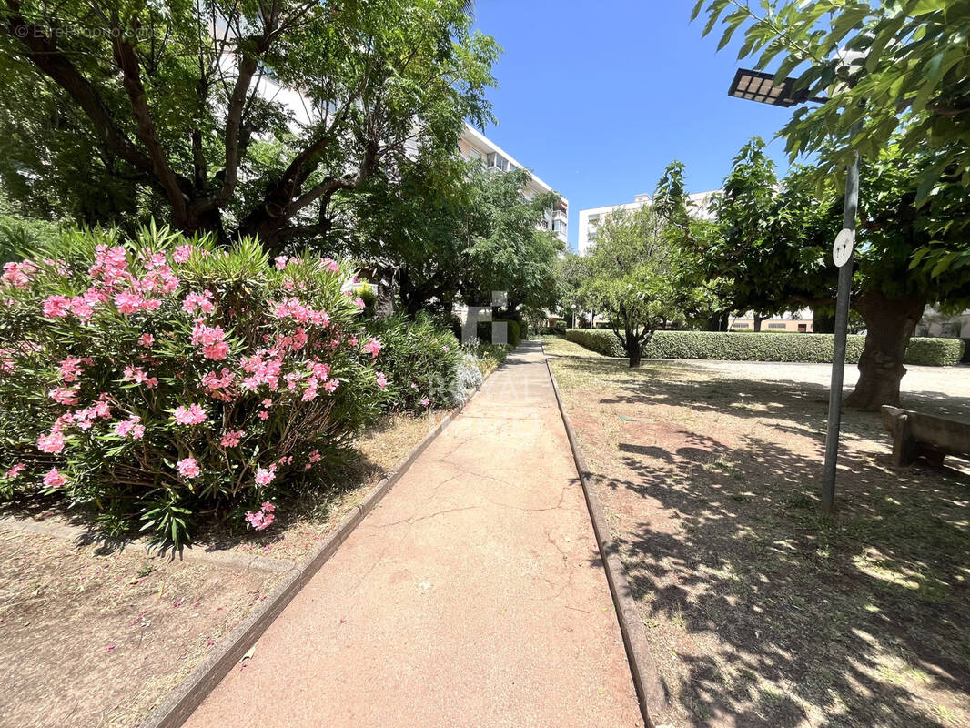 Appartement à LA VALETTE-DU-VAR