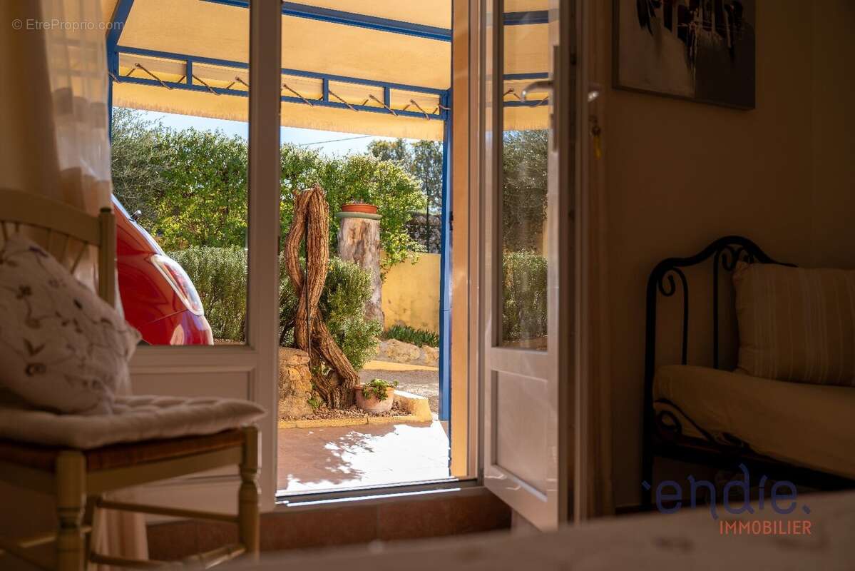 Maison à LORGUES