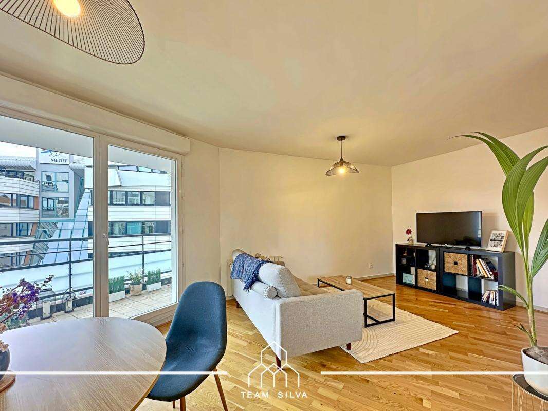 Appartement à LYON-8E