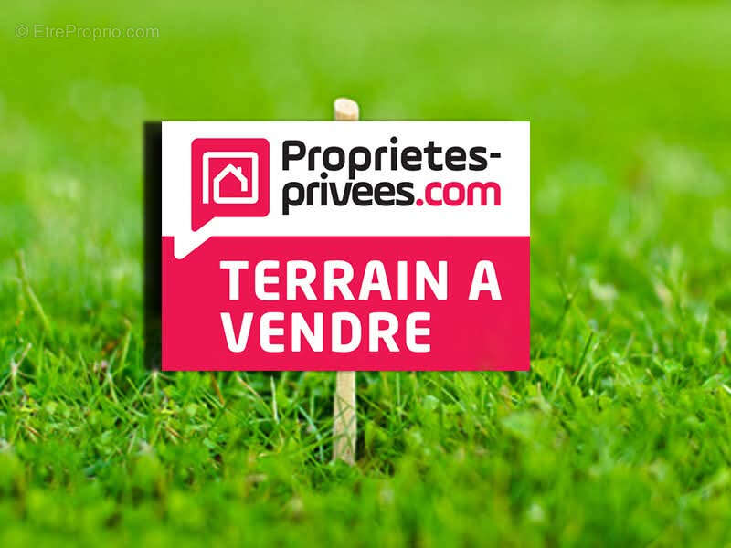 Terrain à FENEU
