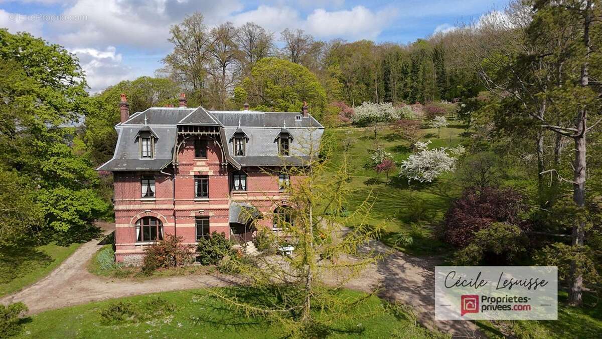 Maison à LILLEBONNE
