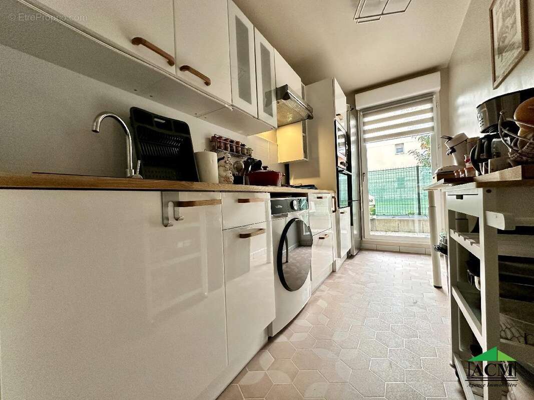 Appartement à MERY-SUR-OISE