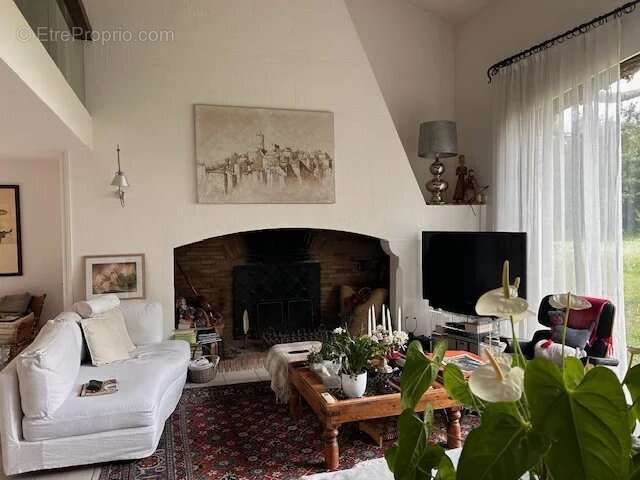 Maison à MOUGINS