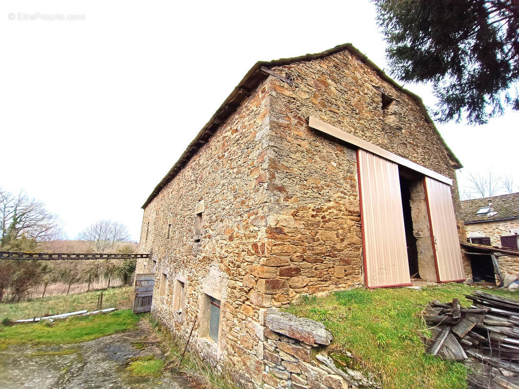 Maison à BARAQUEVILLE