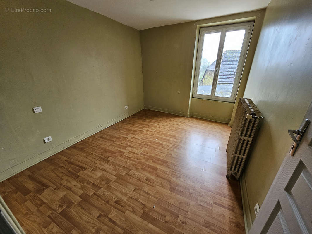 Maison à LUBERSAC