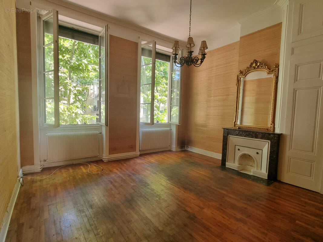Appartement à LYON-4E