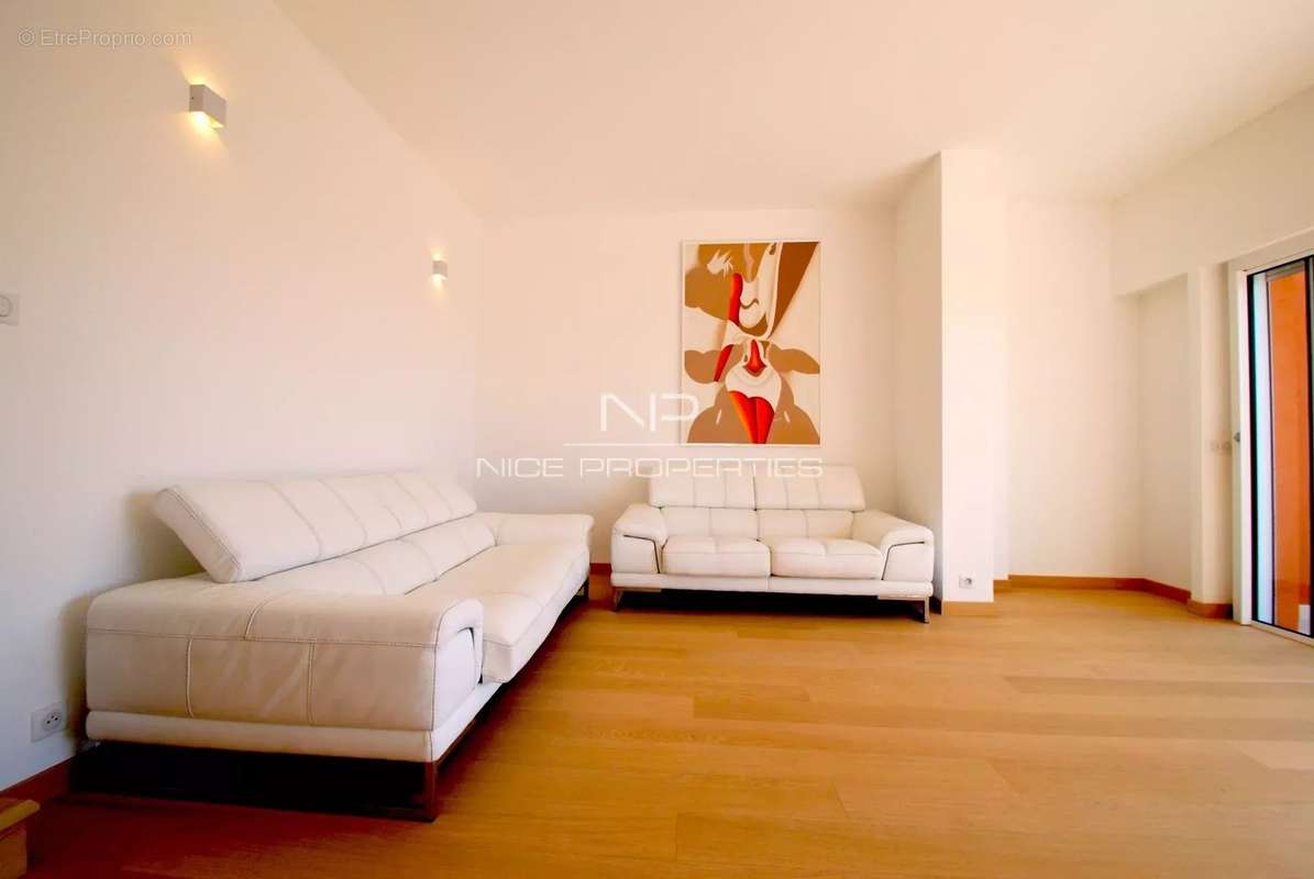 Appartement à EZE