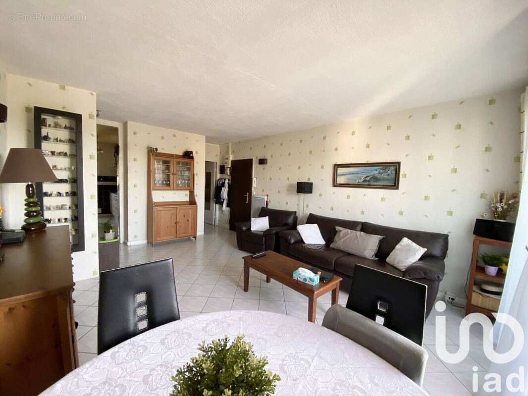 Photo 1 - Appartement à SAINT-FARGEAU-PONTHIERRY