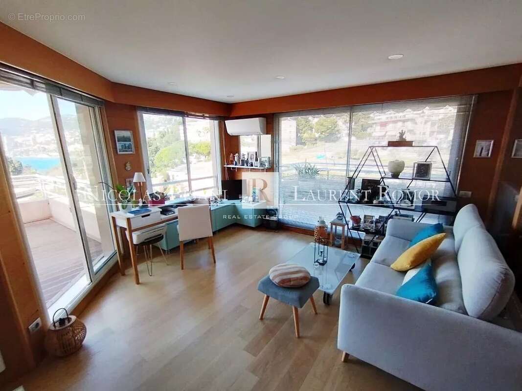 Appartement à ROQUEBRUNE-CAP-MARTIN