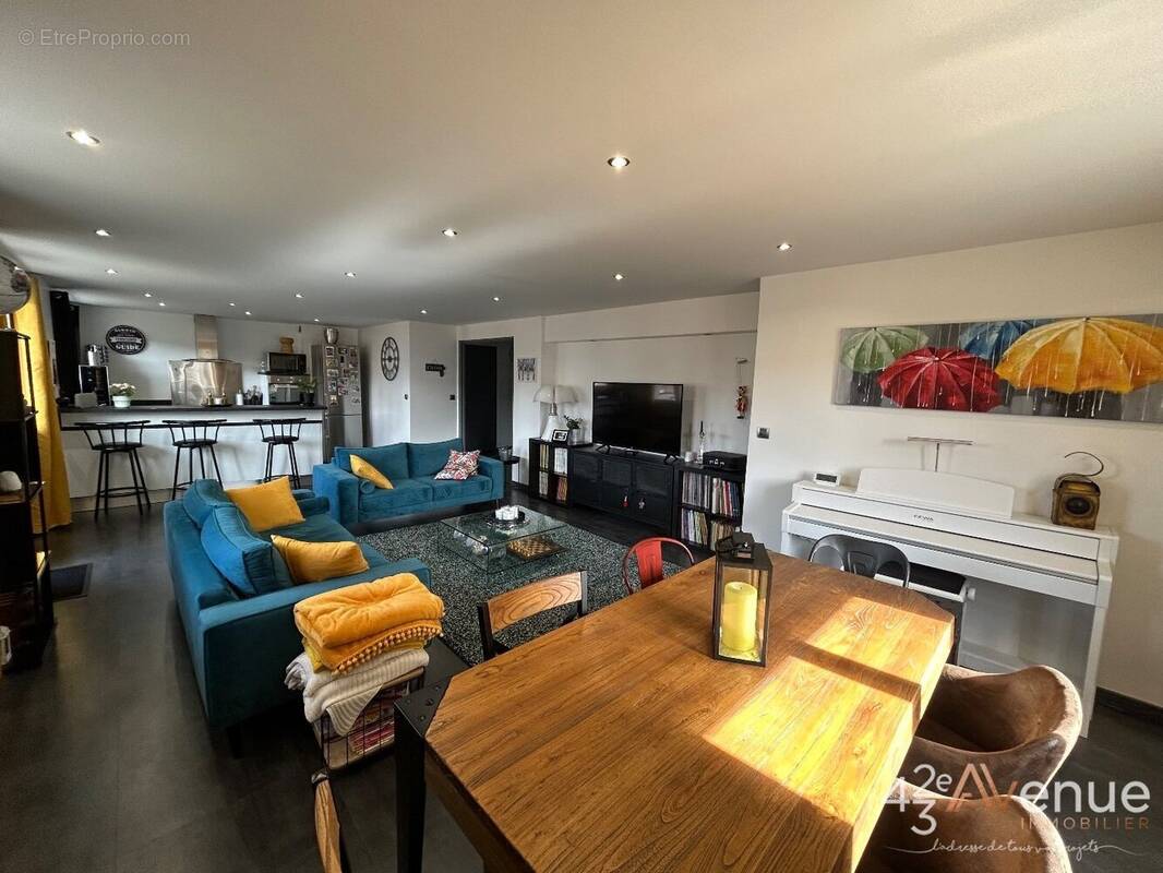 Appartement à SAINT-ETIENNE