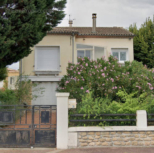Maison à MONTPON-MENESTEROL