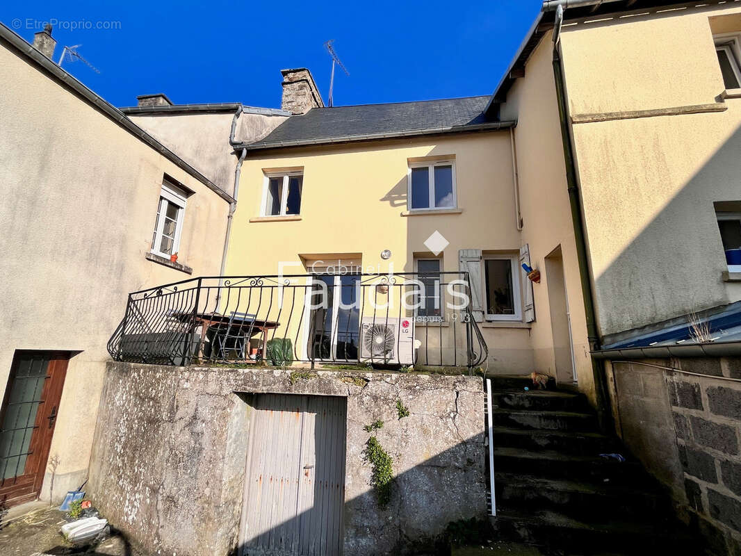Maison à TORIGNI-SUR-VIRE