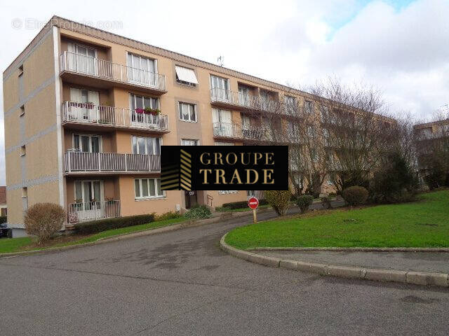 Appartement à EGLY