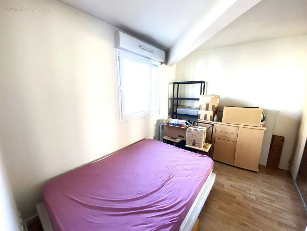 Appartement à VILLETANEUSE