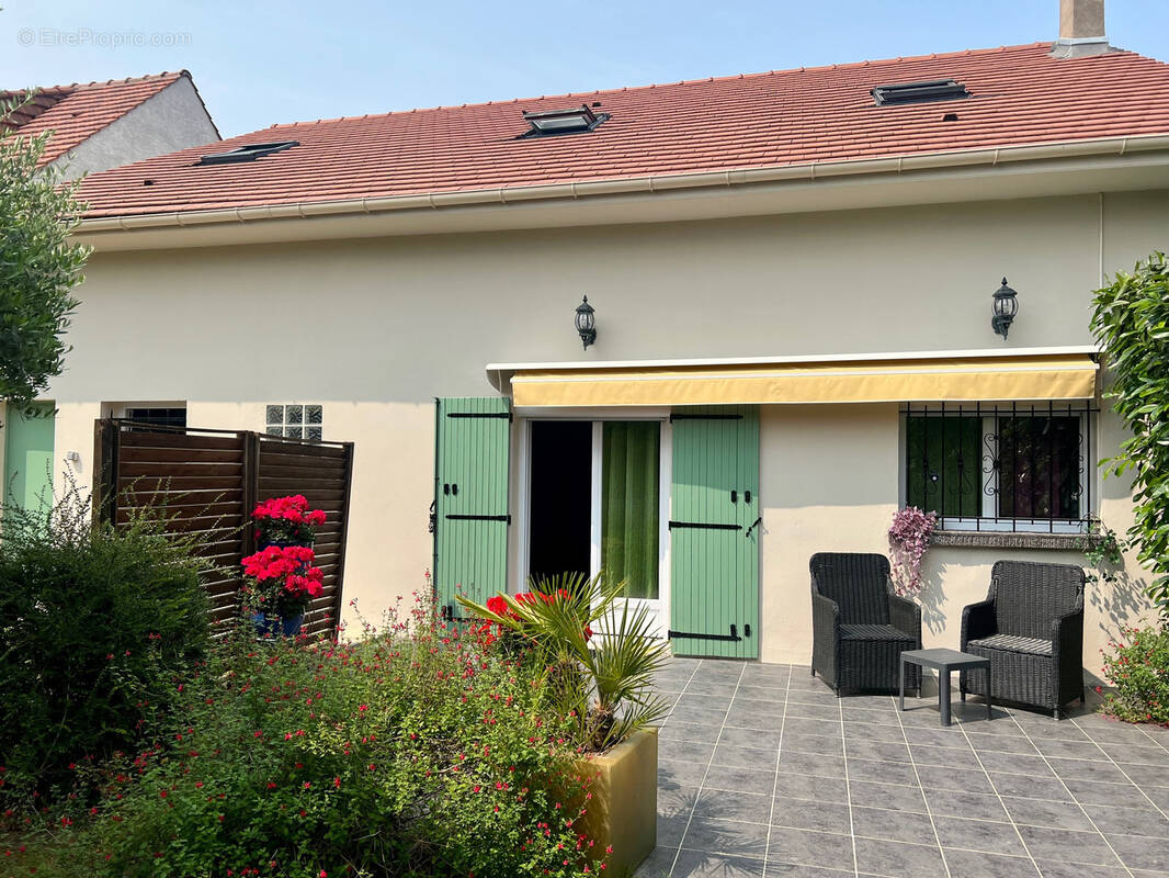 Maison à PARAY-VIEILLE-POSTE