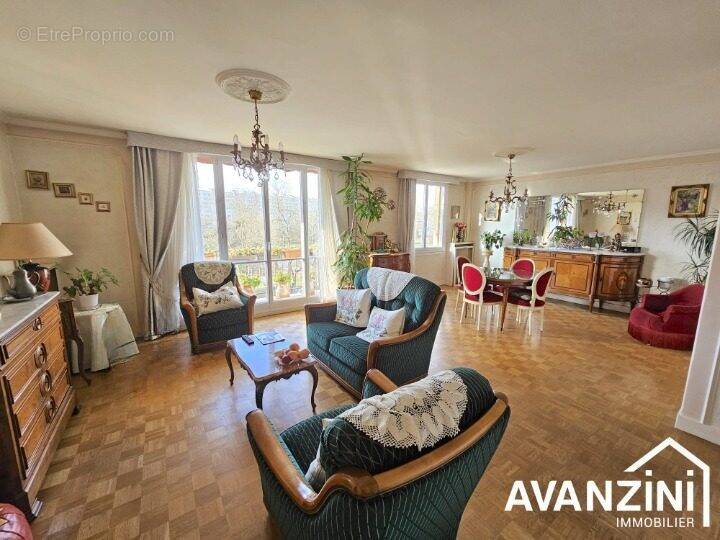 Appartement à CHOISY-LE-ROI