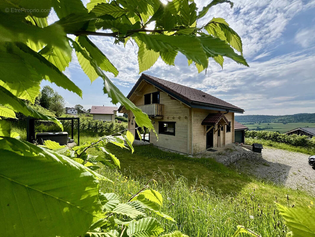 Maison à FONCINE-LE-HAUT
