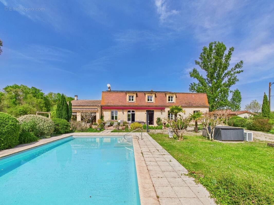 Maison à SAINTE-FOY-LA-GRANDE