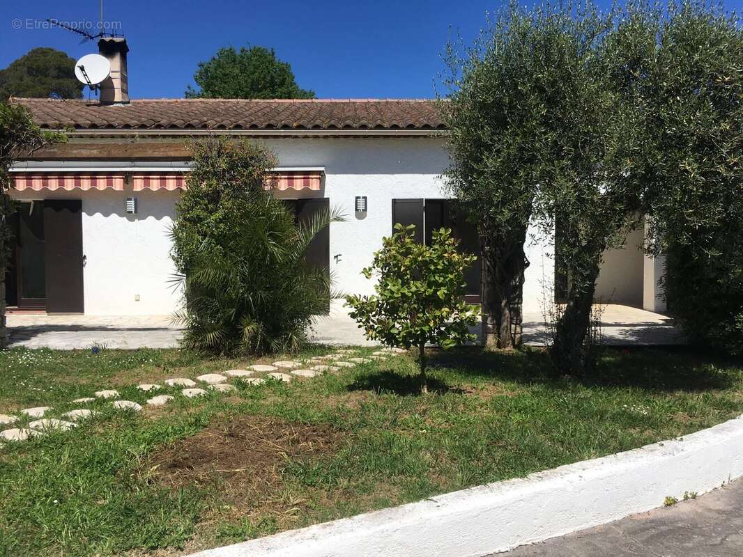 Maison à MOUGINS