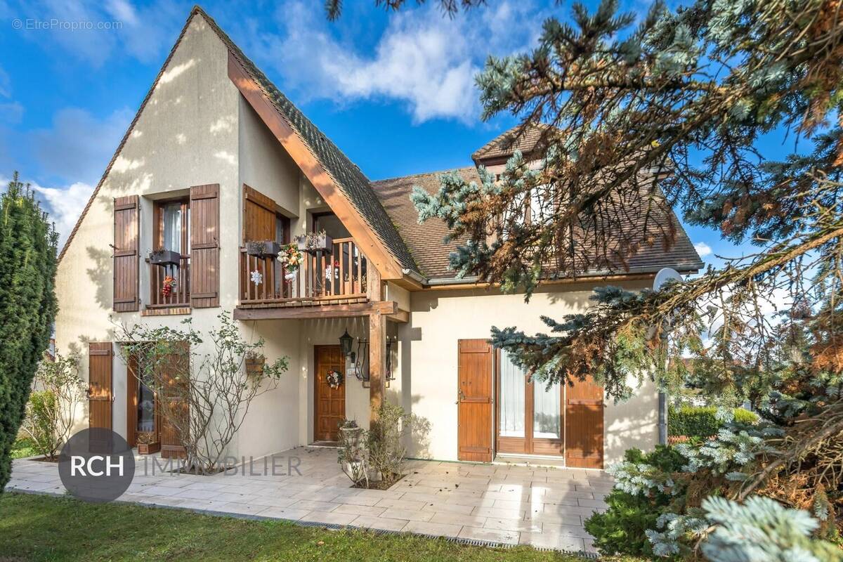 Maison à PLAISIR