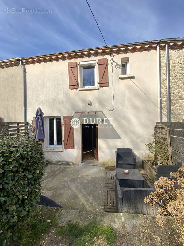 Maison à CUGAND