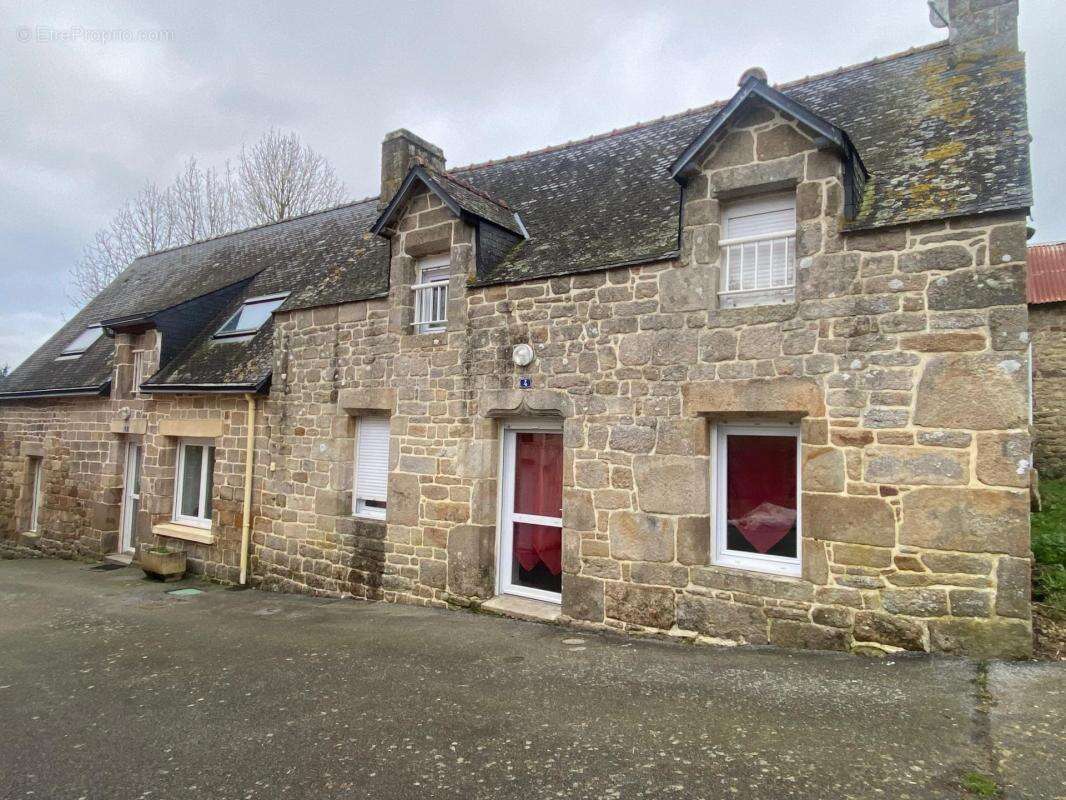 Maison à LANGOELAN