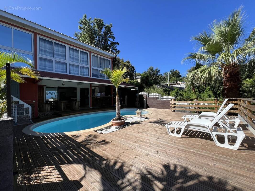 Maison à LE PORT
