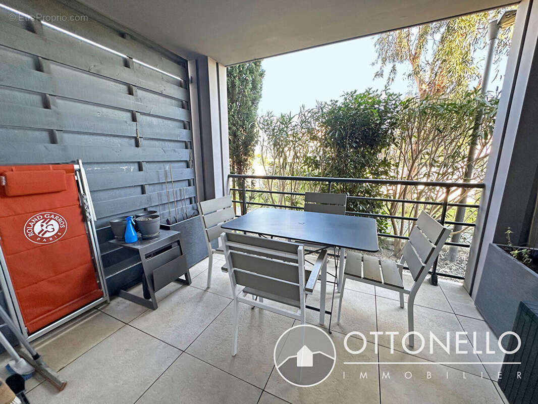 Appartement à ROQUEBRUNE-SUR-ARGENS