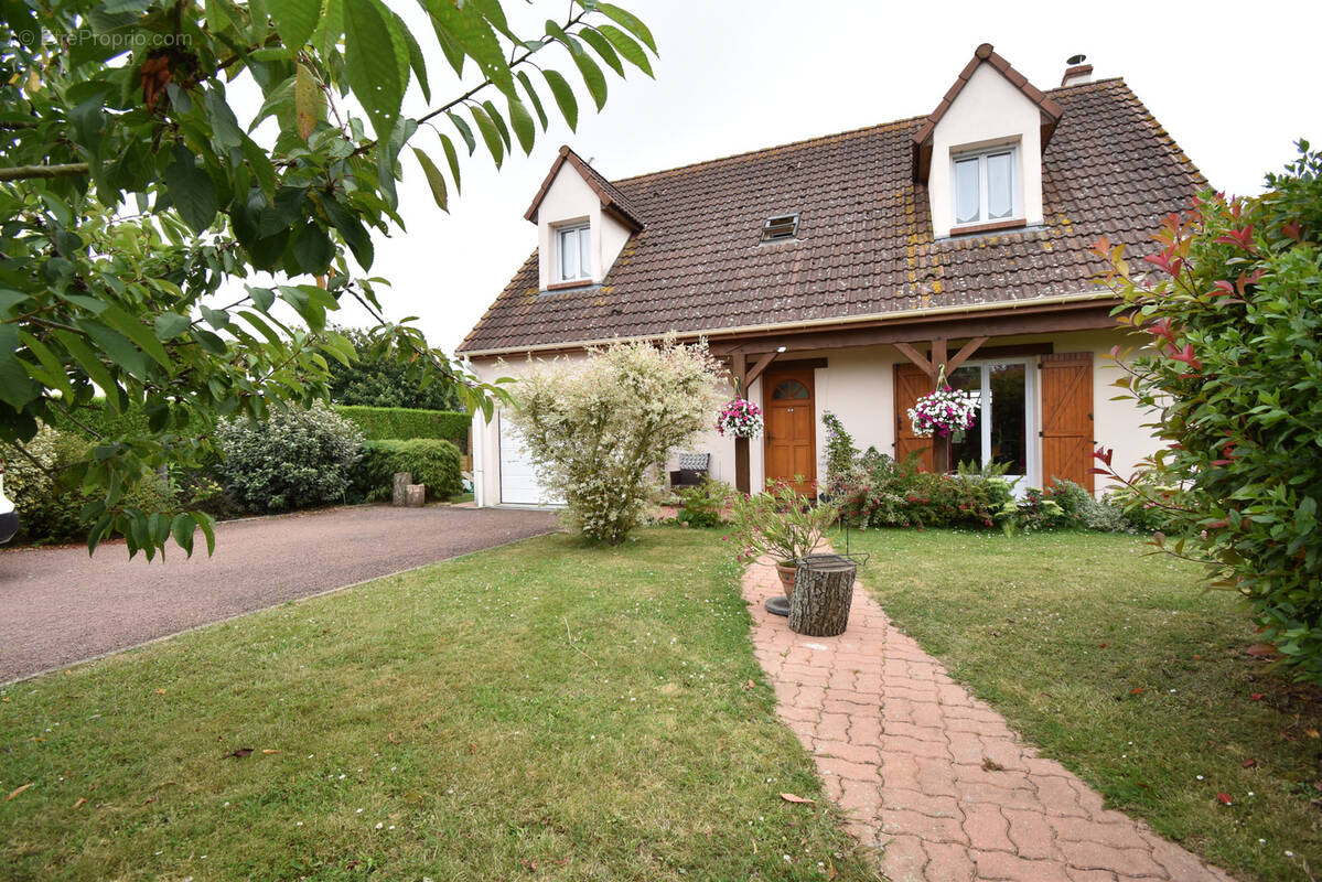 Maison à BROU