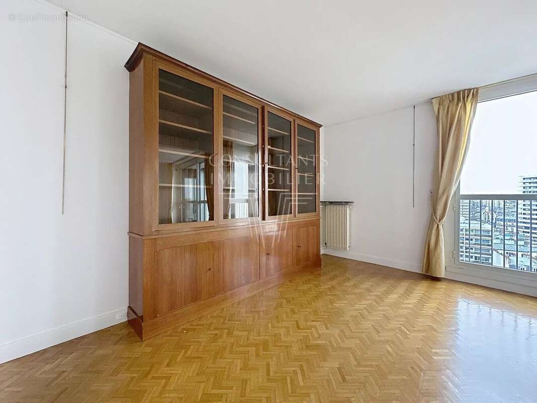 Appartement à PARIS-15E